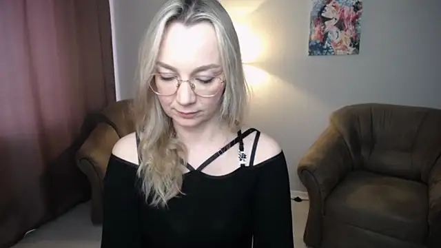 Snapshot of Ava_Elior chatting on 05-03-26, 11:27 Ava Elior online show from 05-03-26, 11:27