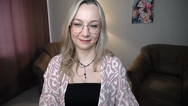 Snapshot of Ava_Elior chatting on 05-08-26, 10:53 Ava Elior online show from 05-08-26, 10:53