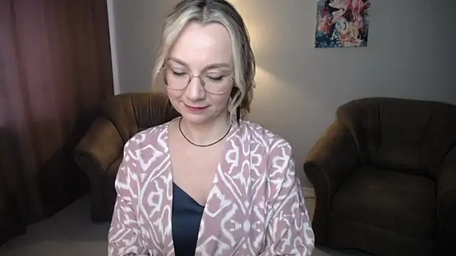Snapshot of Ava_Elior chatting on 06-03-26, 10:40 Ava Elior online show from 06-03-26, 10:40