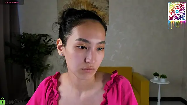 Snapshot of FlirtyAura chatting on 05-05-26, 11:40 FlirtyAura online show from 05-05-26, 11:40