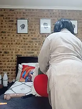 Snapshot of SativaHot96 chatting on 06-14-26, 02:24 SativaHot96 online show from 06-14-26, 02:24