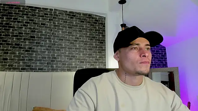 connorsmiith online show from 02-25-26, 03:54