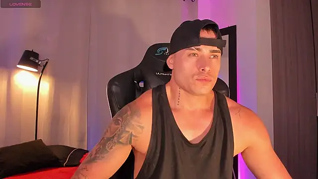 Snapshot of connorsmiith chatting on 07-05-26, 01:23 connorsmiith online show from 07-05-26, 01:23
