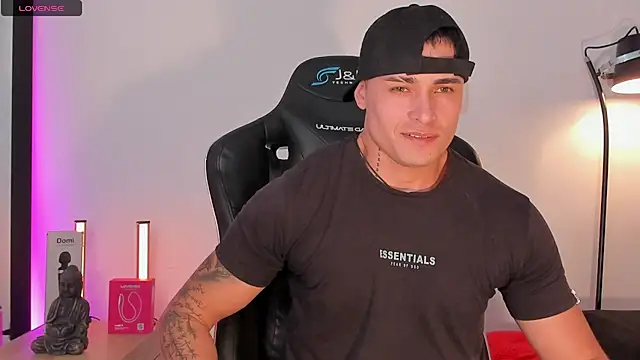 Snapshot of connorsmiith chatting on 07-08-26, 02:10 connorsmiith online show from 07-08-26, 02:10