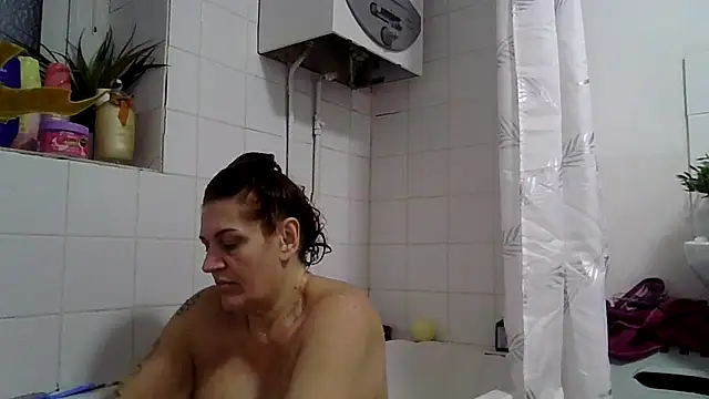 RubyyRosee online show from 12-04-25, 09:34