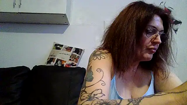 RubyyRosee online show from 05-16-26, 01:43