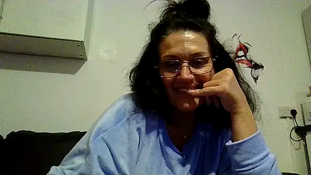 RubyyRosee online show from 07-15-26, 05:45
