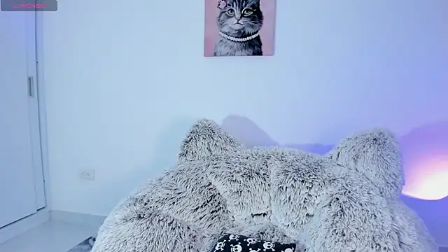 Snapshot of akame_meow chatting on 11-25-25, 03:12 akame meow online show from 11-25-25, 03:12