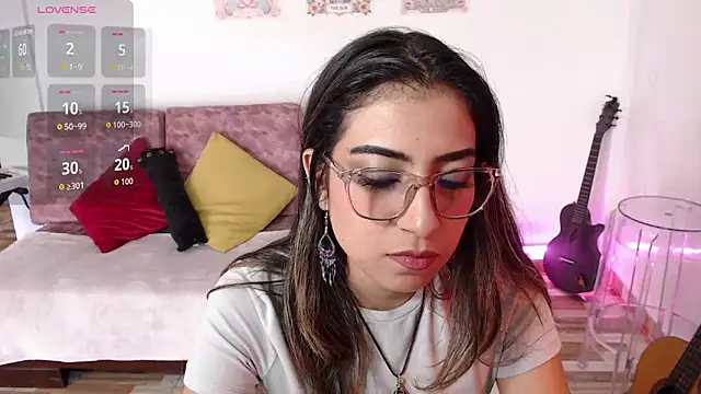 Susanahendrix online show from 12-04-25, 06:16