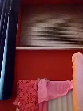 Snapshot of Sophrob96x chatting on 03-05-26, 08:05 Sophrob96x online show from 03-05-26, 08:05