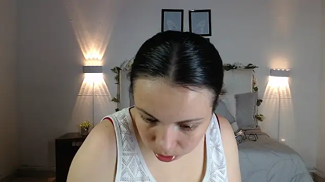 Megan 05  online show from 09-24-25, 06:00