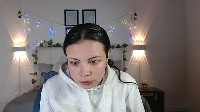 Megan 05  online show from 04-07-26, 02:06