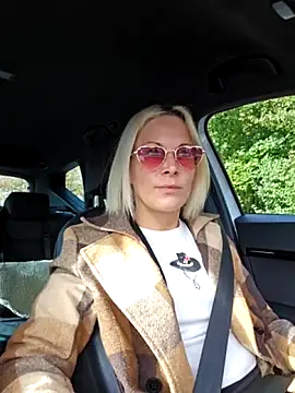 Sunny-Sin online show from 10-05-25, 08:45