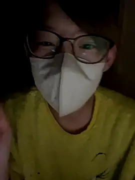 Snapshot of usako_2025 chatting on 12-16-25, 12:10 usako 2025 online show from 12-16-25, 12:10