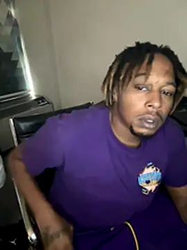 Snapshot of BigMfLuther chatting on 12-16-25, 06:13 BigMfLuther online show from 12-16-25, 06:13