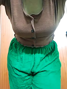 Snapshot of maya_telugu_22 chatting on 09-22-25, 04:20 maya telugu 22 online show from 09-22-25, 04:20