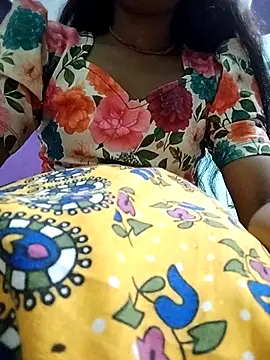 Naina 04 online show from 10-06-25, 05:43