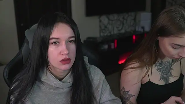 Snapshot of lis_silver chatting on 12-04-25, 07:39 lis silver online show from 12-04-25, 07:39