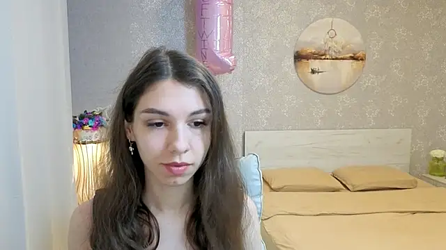 Snapshot of KellyShines chatting on 06-20-26, 04:10 KellyShines online show from 06-20-26, 04:10