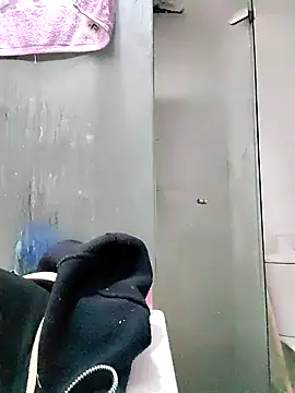 Megara 25 online show from 10-28-25, 01:09