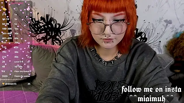 Snapshot of mia__yui chatting on 10-02-25, 11:01 mia yui online show from 10-02-25, 11:01