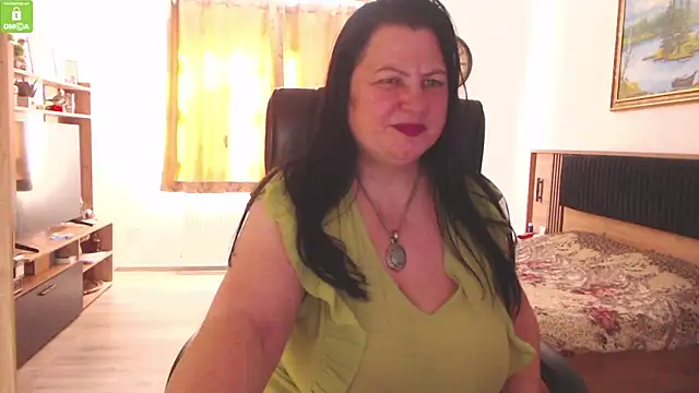 Snapshot of KendraSecrets chatting on 10-31-25, 11:00 KendraSecrets online show from 10-31-25, 11:00