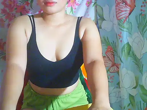 Katie Winslet online show from 12-22-25, 11:57