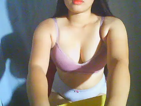 Katie Winslet online show from 04-05-26, 11:13