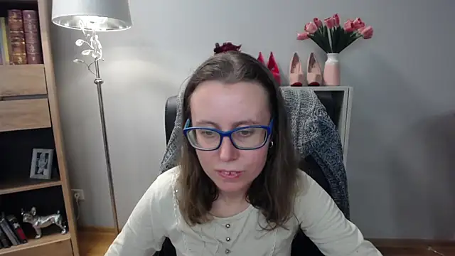 sweetxLizzy online show from 12-22-25, 05:37