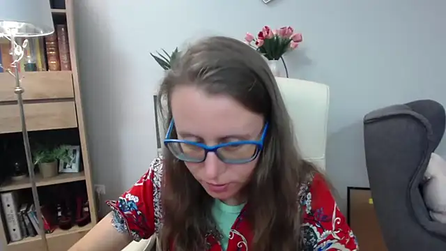 Snapshot of sweetxLizzy chatting on 07-14-26, 04:28 sweetxLizzy online show from 07-14-26, 04:28