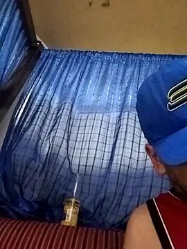 Snapshot of RandalHot chatting on 11-21-25, 06:34 RandalHot online show from 11-21-25, 06:34