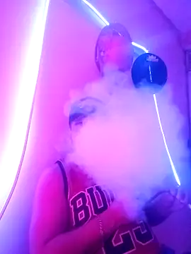 Snapshot of RandalHot chatting on 11-28-25, 01:03 RandalHot online show from 11-28-25, 01:03