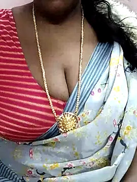 Snapshot of shobini chatting on 09-23-25, 07:33 shobini online show from 09-23-25, 07:33