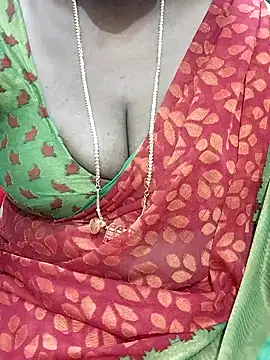 Snapshot of shobini chatting on 10-31-25, 03:13 shobini online show from 10-31-25, 03:13