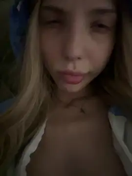 olivia soft online show from 04-12-26, 10:26