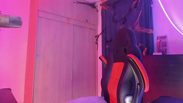 CorvisXnc0012 online show from 11-02-25, 04:37