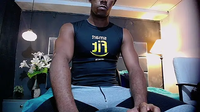 Snapshot of blackbignude chatting on 11-15-25, 01:36 blackbignude online show from 11-15-25, 01:36