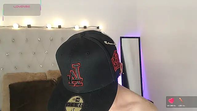 Dulcey  online show from 01-15-26, 03:55