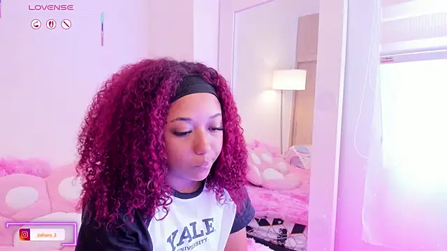  Zahara  online show from 12-17-25, 05:19