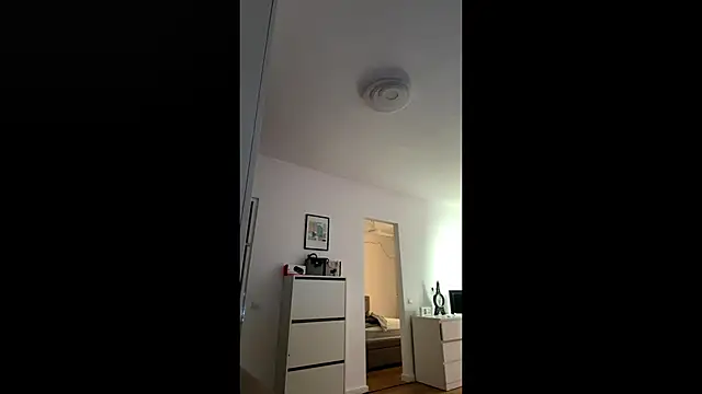 Snapshot of EvaBllake chatting on 09-18-25, 06:04 EvaBllake online show from 09-18-25, 06:04