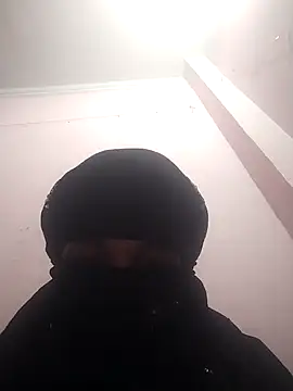 Snapshot of amolicars chatting on 11-22-25, 12:04 amolicars online show from 11-22-25, 12:04