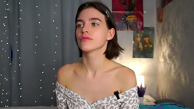 Snapshot of EleneButton chatting on 01-18-26, 01:42 EleneButton online show from 01-18-26, 01:42