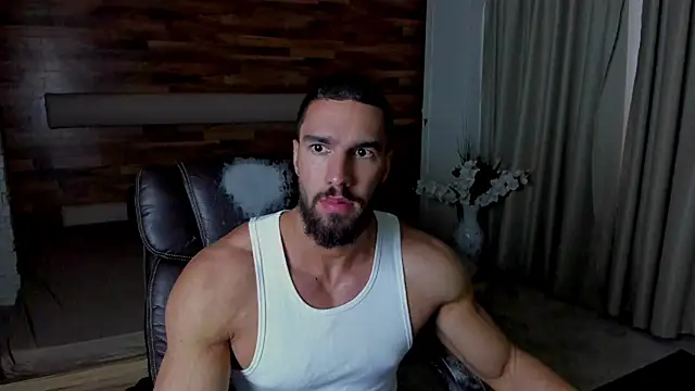Snapshot of IvanHydee chatting on 07-13-26, 04:26 IvanHydee online show from 07-13-26, 04:26