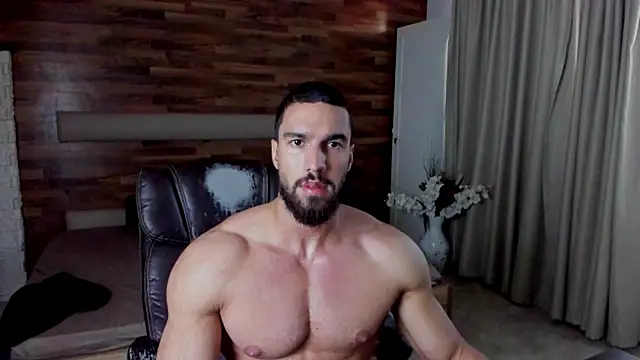 Snapshot of IvanHydee chatting on 07-15-26, 04:29 IvanHydee online show from 07-15-26, 04:29