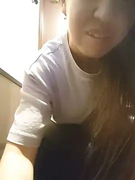 Snapshot of SAKI_saki_01 chatting on 06-11-26, 11:19 SAKI saki 01 online show from 06-11-26, 11:19