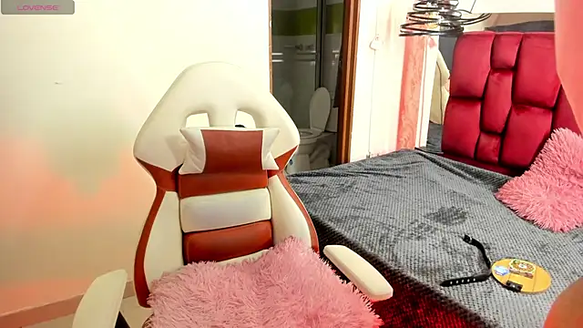 Sheilly brown online show from 10-15-25, 06:52