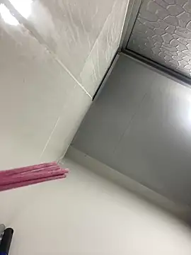 JuanitaMore01 online show from 12-20-25, 11:01