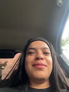 JuanitaMore01 online show from 05-20-26, 08:37