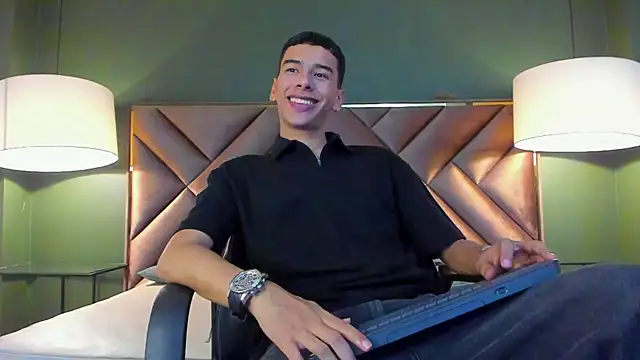 Aiden Royce online show from 01-08-26, 02:47