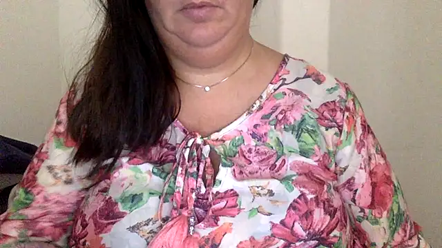 Snapshot of LaReginaNera chatting on 07-01-26, 07:32 LaReginaNera online show from 07-01-26, 07:32